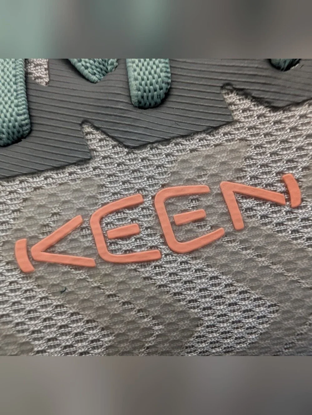 Keen Women's Light Gray and Teal Athletic Sneaker